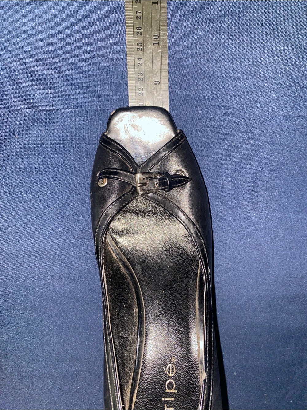 Maripe Black Peep-Toe Leather Heels - Picture 13 of 13